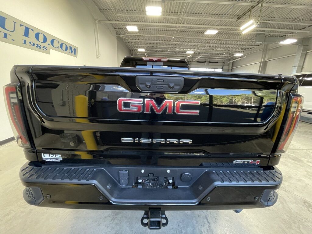 2024 GMC Sierra 2500HD 4x4 Crew Cab AT4 Minocqua WI 2024 GMC Sierra 2500HD 4x4 Crew Cab AT4 Minocqua WI