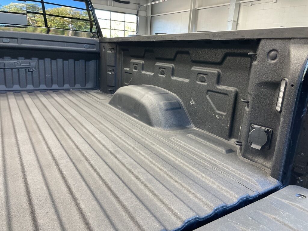 2024 GMC Sierra 2500HD 4x4 Crew Cab AT4 Minocqua WI 2024 GMC Sierra 2500HD 4x4 Crew Cab AT4 Minocqua WI