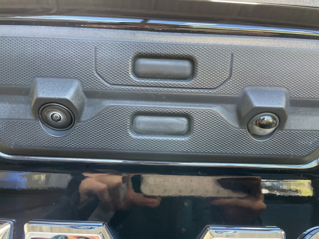 2024 GMC Sierra 2500HD 4x4 Crew Cab AT4 Minocqua WI 2024 GMC Sierra 2500HD 4x4 Crew Cab AT4 Minocqua WI