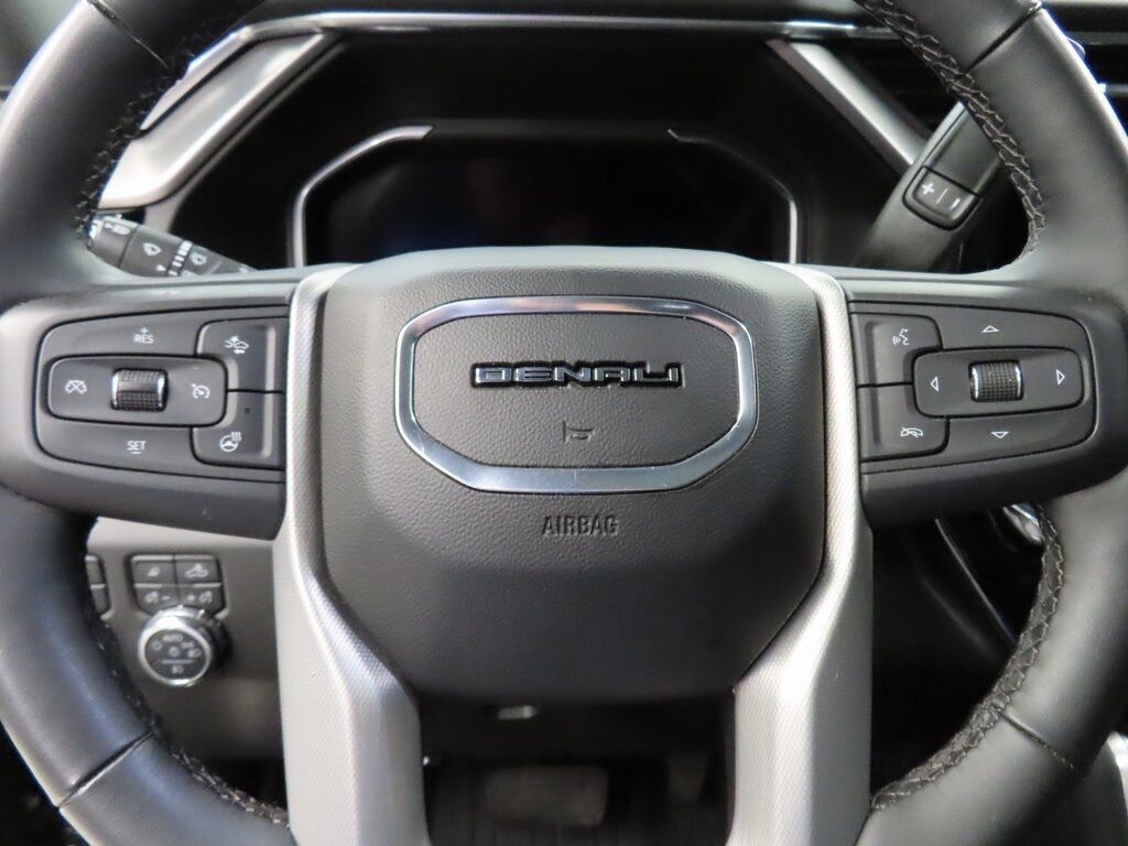 2024 GMC Sierra 2500HD 4x4 Crew Cab Denali Fond du Lac WI 2024 GMC Sierra 2500HD 4x4 Crew Cab Denali Fond du Lac WI