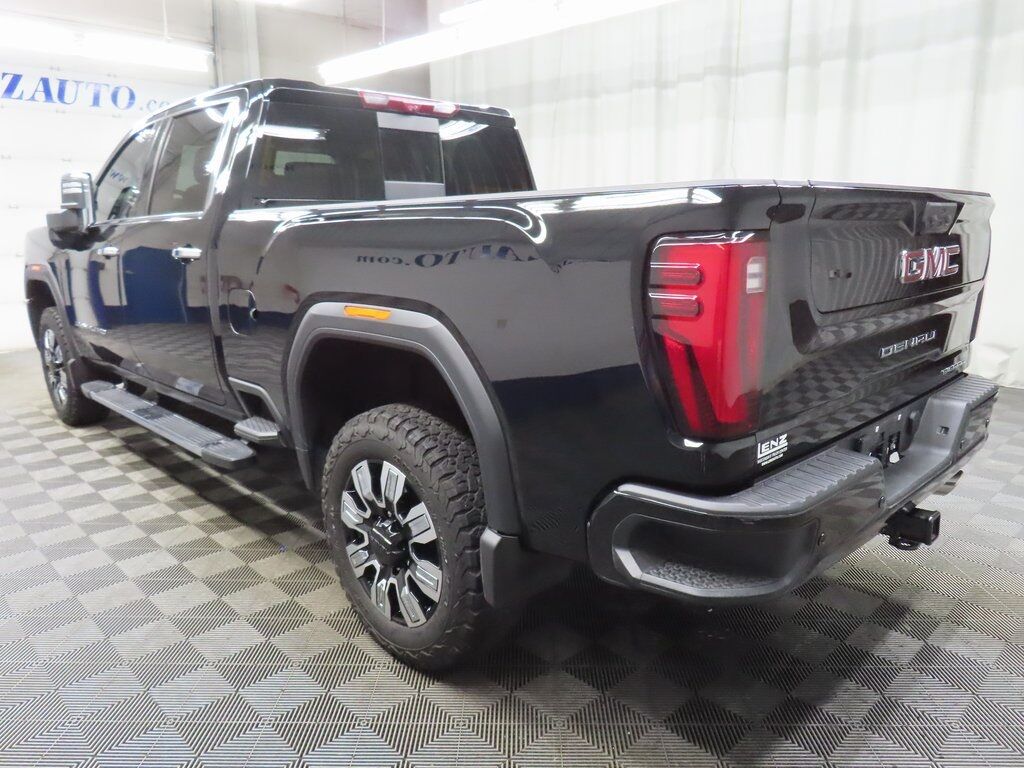 2024 GMC Sierra 2500HD 4x4 Crew Cab Denali Fond du Lac WI 2024 GMC Sierra 2500HD 4x4 Crew Cab Denali Fond du Lac WI
