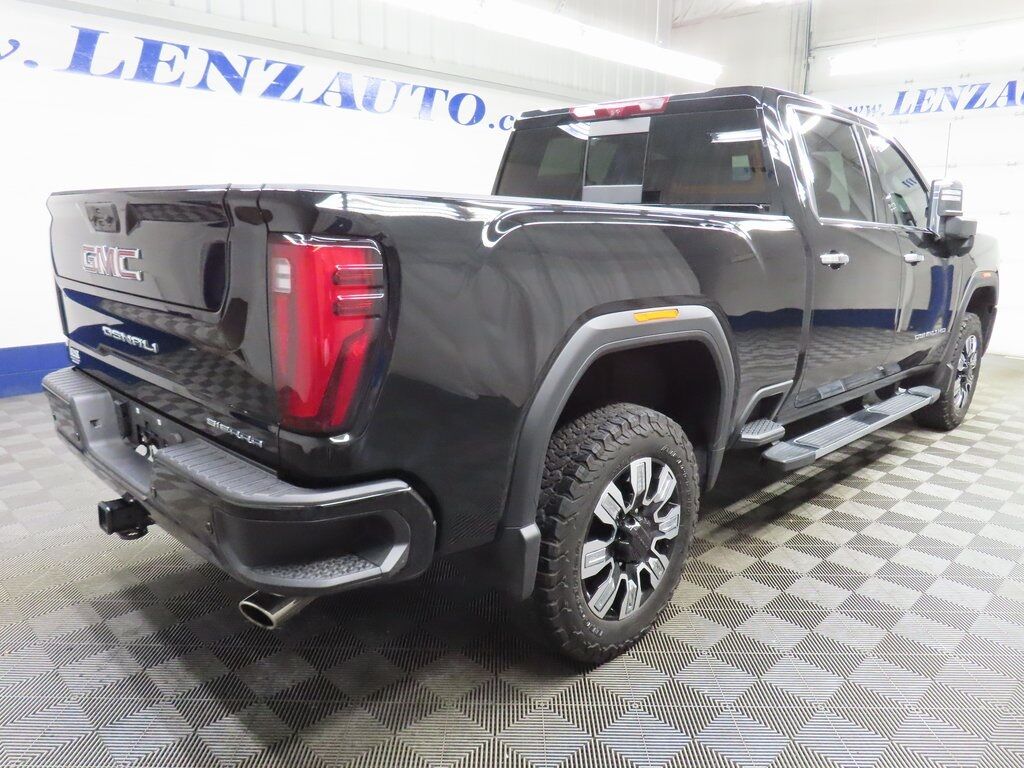 2024 GMC Sierra 2500HD 4x4 Crew Cab Denali Fond du Lac WI 2024 GMC Sierra 2500HD 4x4 Crew Cab Denali Fond du Lac WI