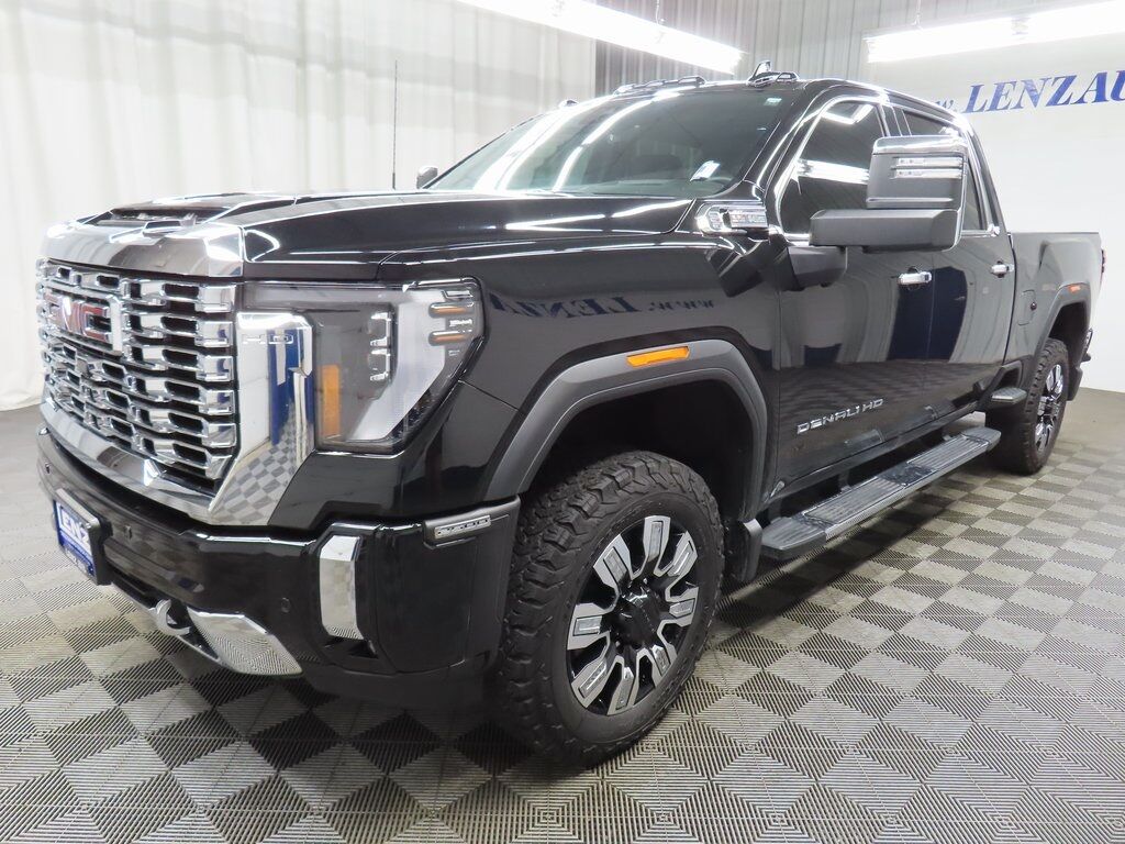 2024 GMC Sierra 2500HD 4x4 Crew Cab Denali Fond du Lac WI 2024 GMC Sierra 2500HD 4x4 Crew Cab Denali Fond du Lac WI