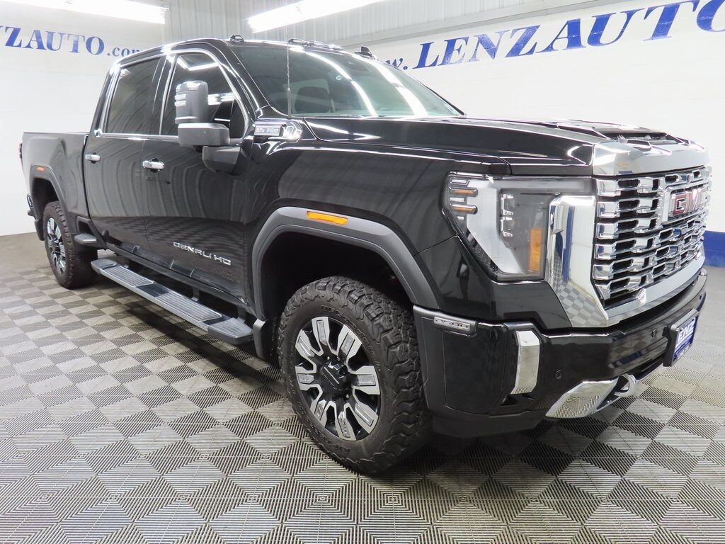 2024 GMC Sierra 2500HD 4x4 Crew Cab Denali Fond du Lac WI 2024 GMC Sierra 2500HD 4x4 Crew Cab Denali Fond du Lac WI