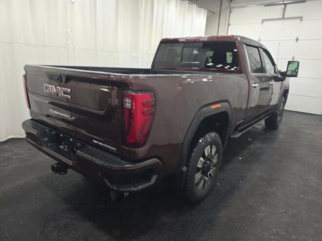 2024 GMC Sierra 2500HD 4x4 Crew Cab Denali Fond du Lac WI 2024 GMC Sierra 2500HD 4x4 Crew Cab Denali Fond du Lac WI