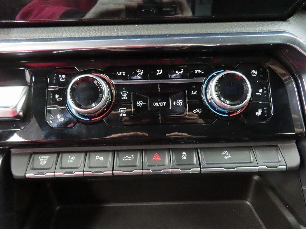 2024 GMC Sierra 2500HD 4x4 Crew Cab Denali Fond du Lac WI 2024 GMC Sierra 2500HD 4x4 Crew Cab Denali Fond du Lac WI