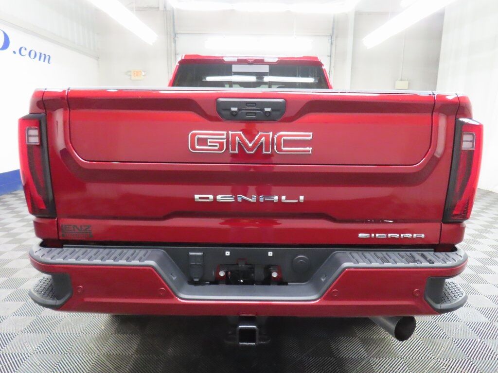 2024 GMC Sierra 2500HD 4x4 Crew Cab Denali Fond du Lac WI 2024 GMC Sierra 2500HD 4x4 Crew Cab Denali Fond du Lac WI