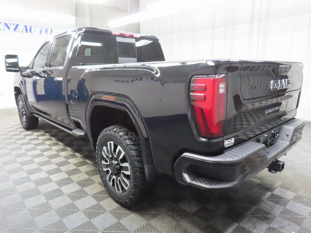 2024 GMC Sierra 2500HD 4x4 Crew Cab Denali Ultimate Fond du Lac WI