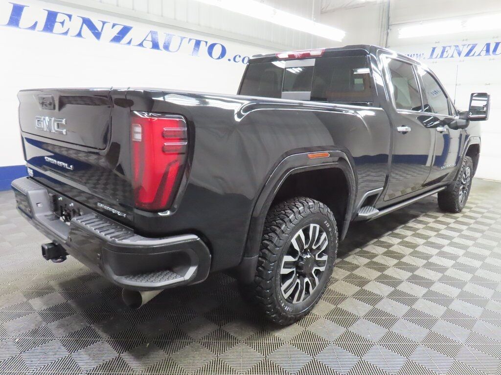 2024 GMC Sierra 2500HD 4x4 Crew Cab Denali Ultimate Fond du Lac WI