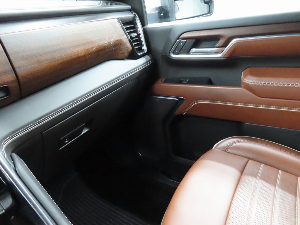 2024 GMC Sierra 2500HD 4x4 Crew Cab Denali Ultimate Fond du Lac WI 2024 GMC Sierra 2500HD 4x4 Crew Cab Denali Ultimate Fond du Lac WI