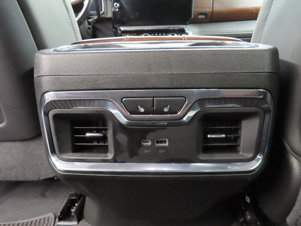 2024 GMC Sierra 2500HD 4x4 Crew Cab Denali Ultimate Fond du Lac WI 2024 GMC Sierra 2500HD 4x4 Crew Cab Denali Ultimate Fond du Lac WI