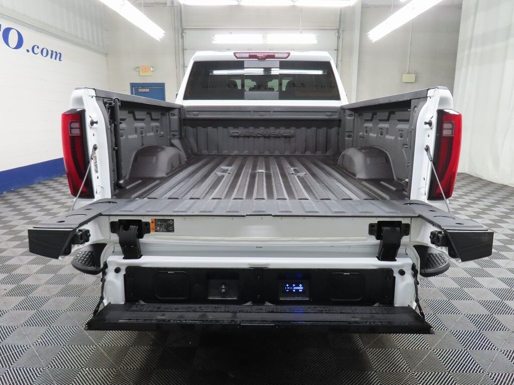 2024 GMC Sierra 2500HD 4x4 Crew Cab Denali Ultimate Fond du Lac WI 2024 GMC Sierra 2500HD 4x4 Crew Cab Denali Ultimate Fond du Lac WI