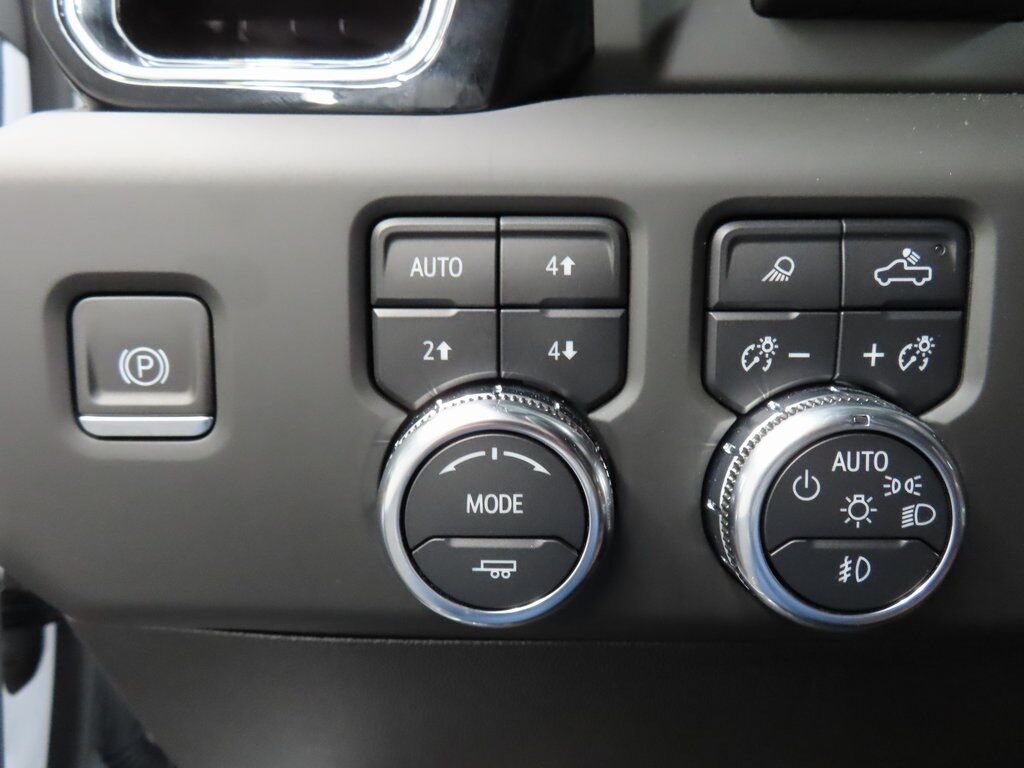 2024 GMC Sierra 2500HD 4x4 Crew Cab Denali Ultimate Fond du Lac WI 2024 GMC Sierra 2500HD 4x4 Crew Cab Denali Ultimate Fond du Lac WI