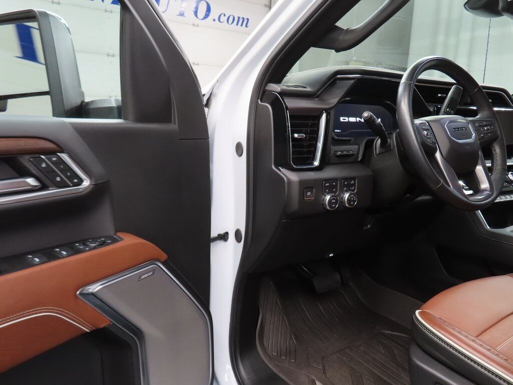 2024 GMC Sierra 2500HD 4x4 Crew Cab Denali Ultimate Fond du Lac WI 2024 GMC Sierra 2500HD 4x4 Crew Cab Denali Ultimate Fond du Lac WI