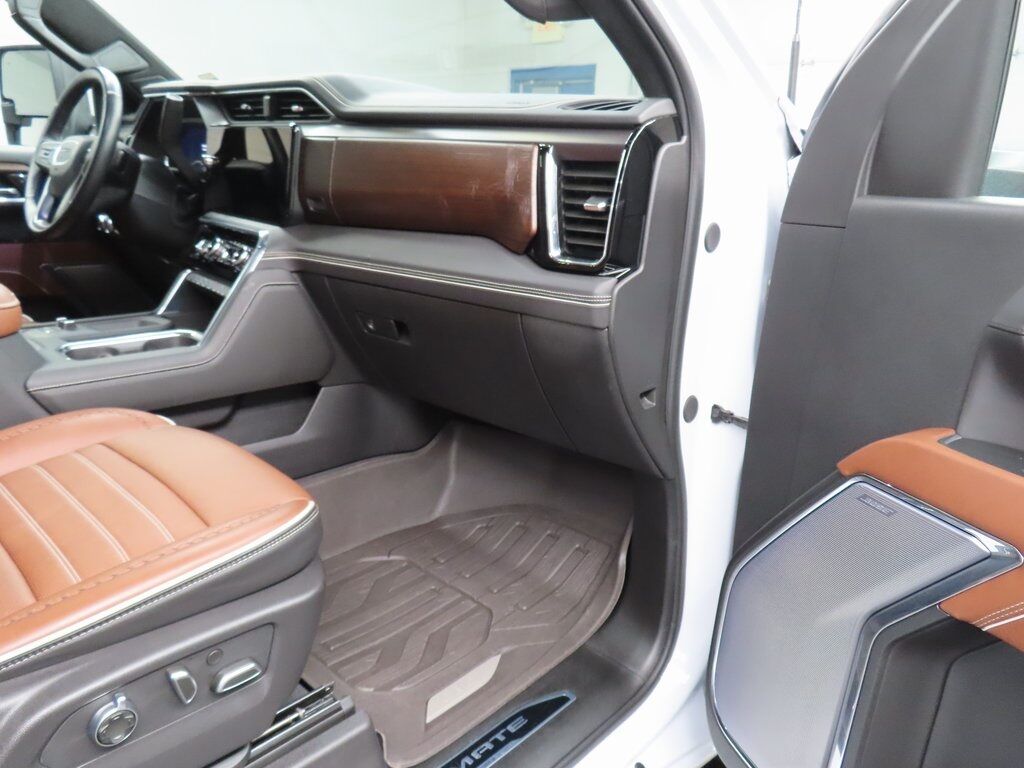 2024 GMC Sierra 2500HD 4x4 Crew Cab Denali Ultimate Fond du Lac WI 2024 GMC Sierra 2500HD 4x4 Crew Cab Denali Ultimate Fond du Lac WI