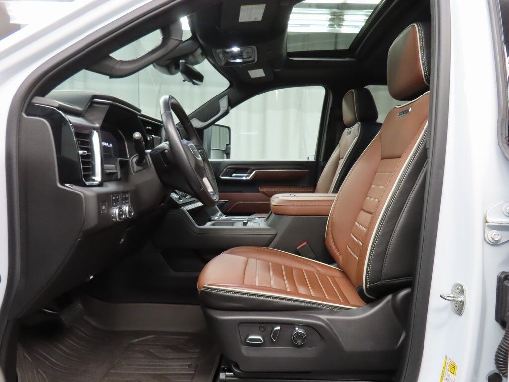 2024 GMC Sierra 2500HD 4x4 Crew Cab Denali Ultimate Fond du Lac WI 2024 GMC Sierra 2500HD 4x4 Crew Cab Denali Ultimate Fond du Lac WI