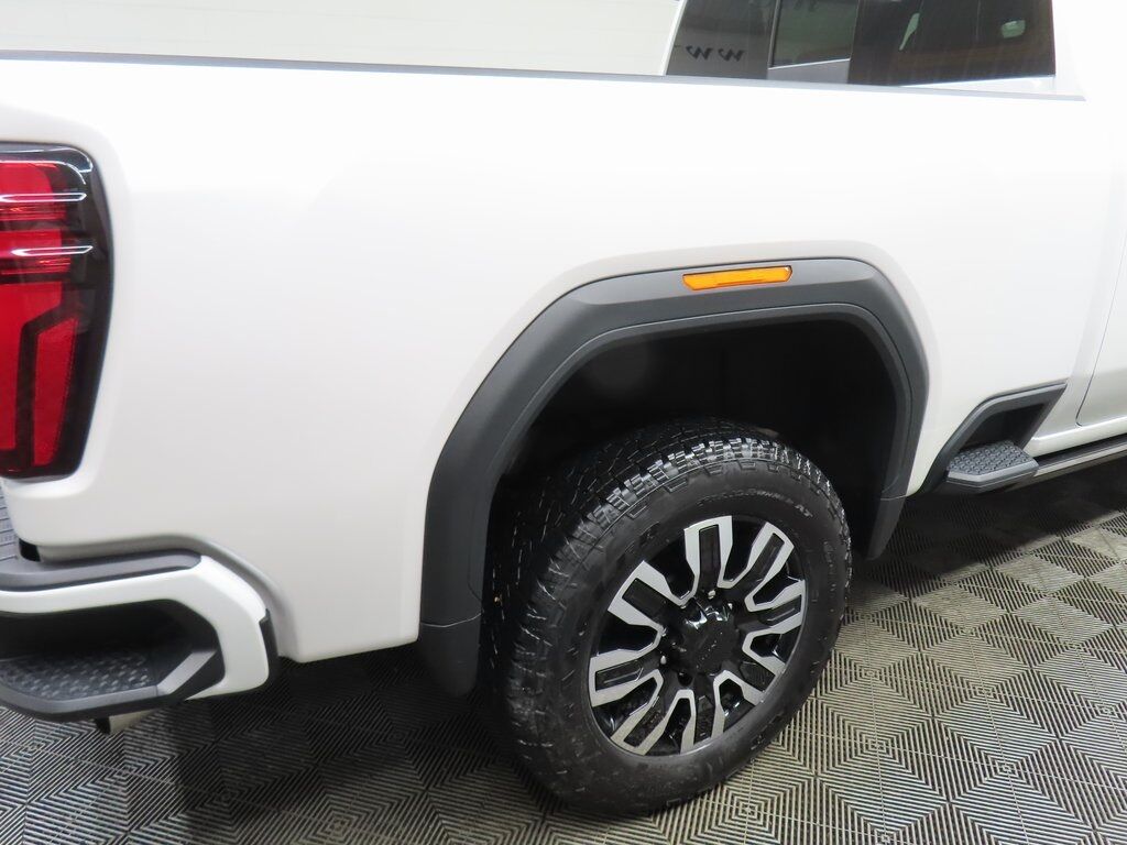 2024 GMC Sierra 2500HD 4x4 Crew Cab Denali Ultimate Fond du Lac WI 2024 GMC Sierra 2500HD 4x4 Crew Cab Denali Ultimate Fond du Lac WI