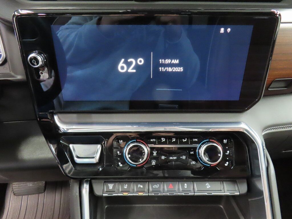 2024 GMC Sierra 2500HD 4x4 Crew Cab Denali Ultimate Fond du Lac WI 2024 GMC Sierra 2500HD 4x4 Crew Cab Denali Ultimate Fond du Lac WI