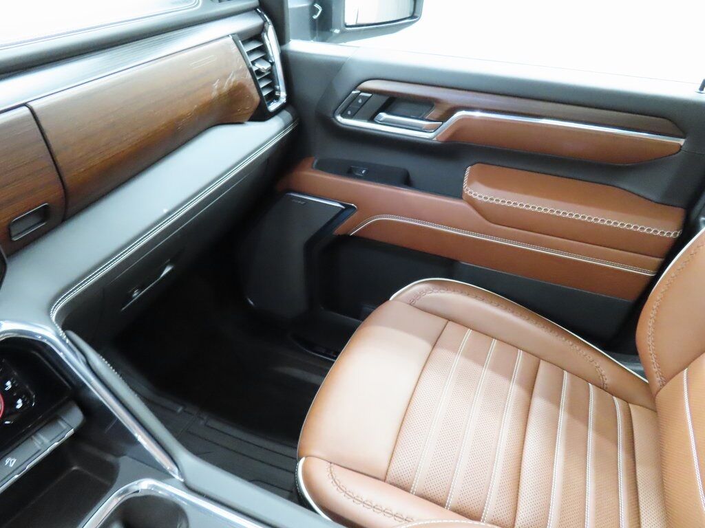 2024 GMC Sierra 2500HD 4x4 Crew Cab Denali Ultimate Fond du Lac WI 2024 GMC Sierra 2500HD 4x4 Crew Cab Denali Ultimate Fond du Lac WI