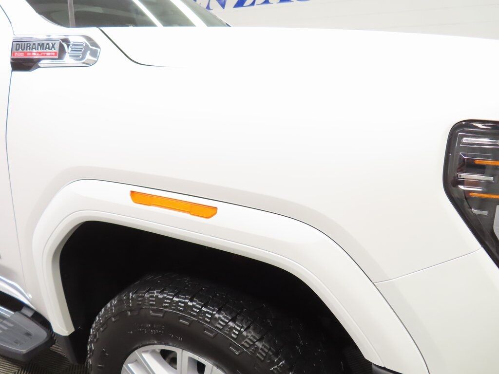 2024 GMC Sierra 2500HD 4x4 Crew Cab SLT Fond du Lac WI 2024 GMC Sierra 2500HD 4x4 Crew Cab SLT Fond du Lac WI