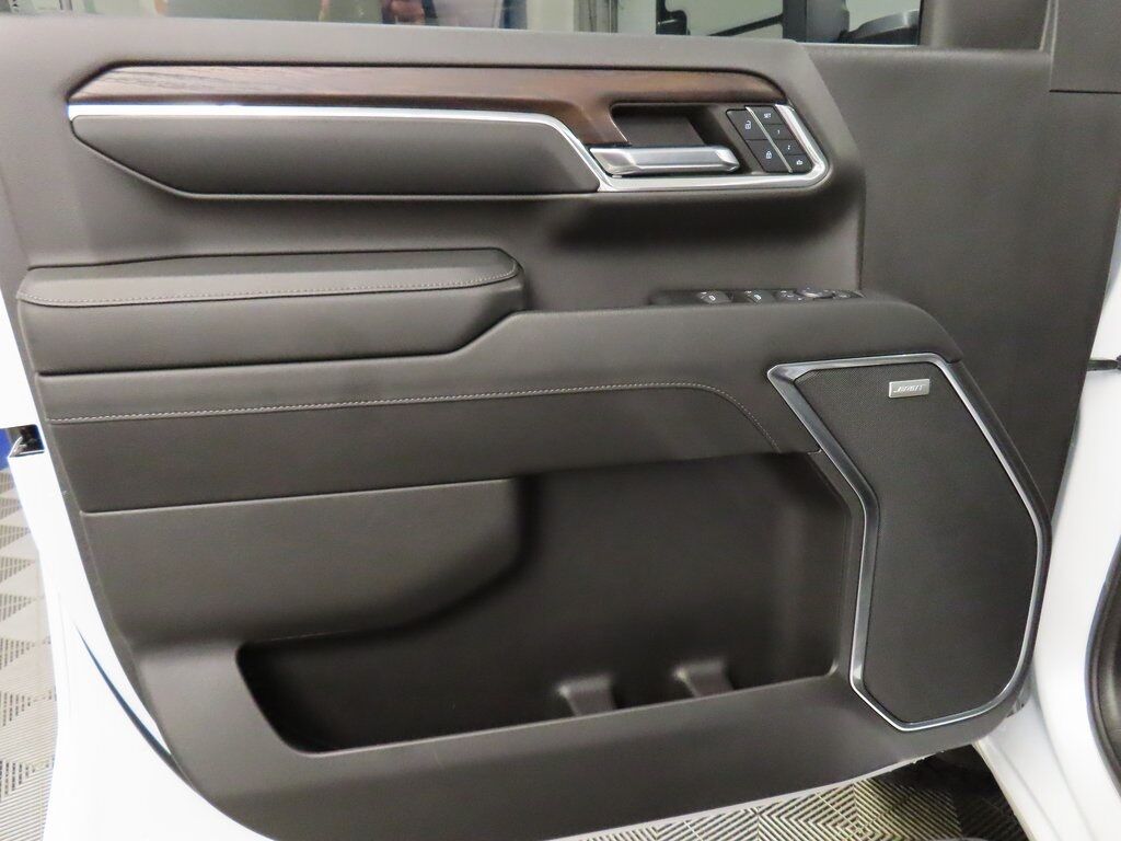 2024 GMC Sierra 2500HD 4x4 Crew Cab SLT Fond du Lac WI 2024 GMC Sierra 2500HD 4x4 Crew Cab SLT Fond du Lac WI