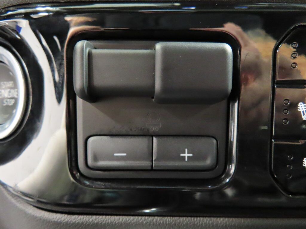 2024 GMC Sierra 2500HD 4x4 Crew Cab SLT Fond du Lac WI 2024 GMC Sierra 2500HD 4x4 Crew Cab SLT Fond du Lac WI