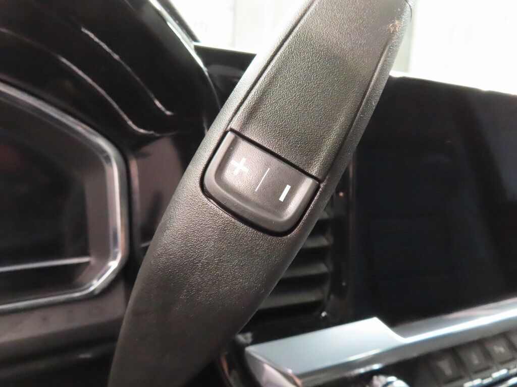 2024 GMC Sierra 2500HD 4x4 Crew Cab SLT Fond du Lac WI 2024 GMC Sierra 2500HD 4x4 Crew Cab SLT Fond du Lac WI