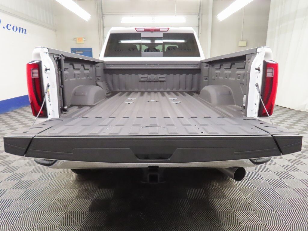 2024 GMC Sierra 2500HD 4x4 Crew Cab SLT Fond du Lac WI 2024 GMC Sierra 2500HD 4x4 Crew Cab SLT Fond du Lac WI