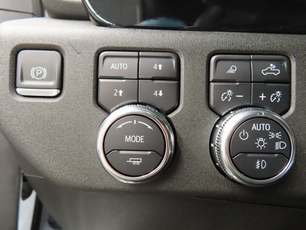 2024 GMC Sierra 2500HD 4x4 Crew Cab SLT Fond du Lac WI 2024 GMC Sierra 2500HD 4x4 Crew Cab SLT Fond du Lac WI