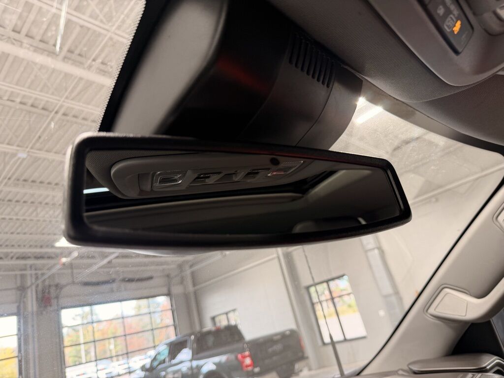 2024 GMC Sierra 2500HD 4x4 Crew Cab SLT Minocqua WI 2024 GMC Sierra 2500HD 4x4 Crew Cab SLT Minocqua WI