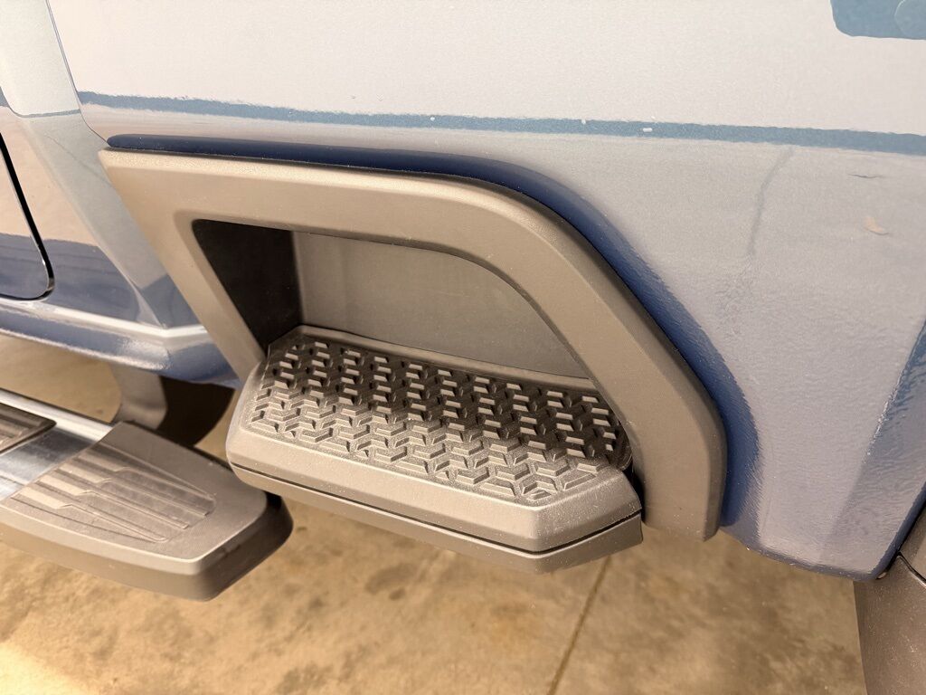 2024 GMC Sierra 2500HD 4x4 Crew Cab SLT Minocqua WI 2024 GMC Sierra 2500HD 4x4 Crew Cab SLT Minocqua WI