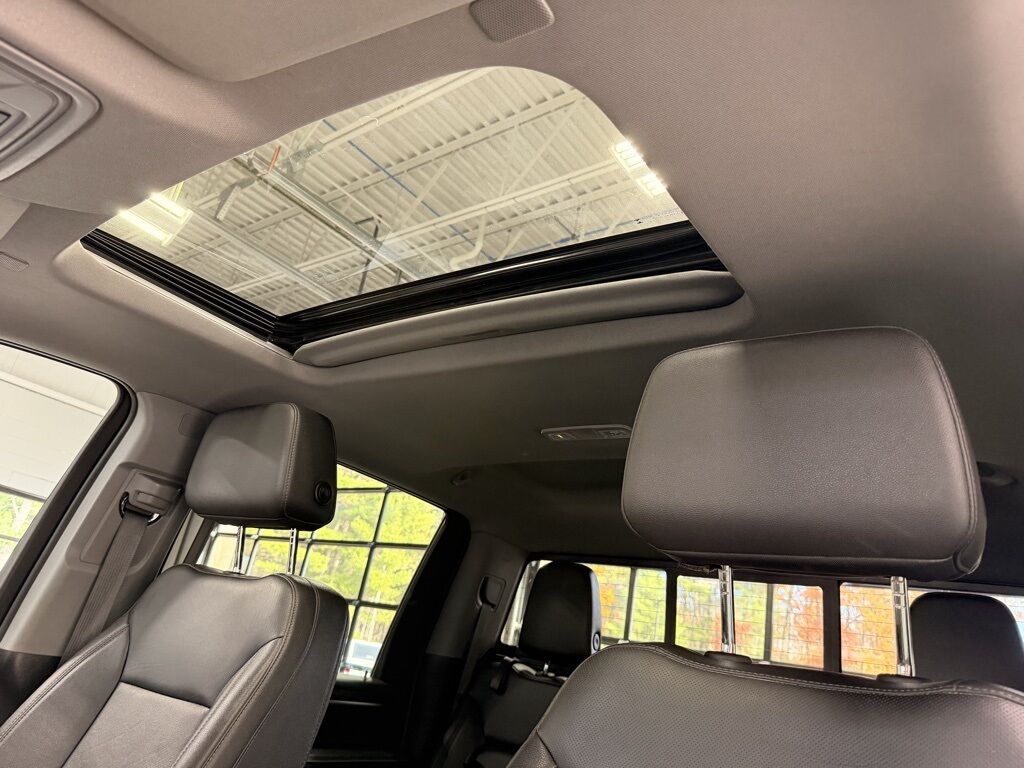 2024 GMC Sierra 2500HD 4x4 Crew Cab SLT Minocqua WI 2024 GMC Sierra 2500HD 4x4 Crew Cab SLT Minocqua WI