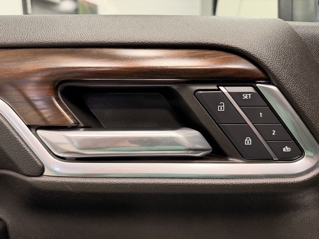 2024 GMC Sierra 2500HD 4x4 Crew Cab SLT Minocqua WI 2024 GMC Sierra 2500HD 4x4 Crew Cab SLT Minocqua WI