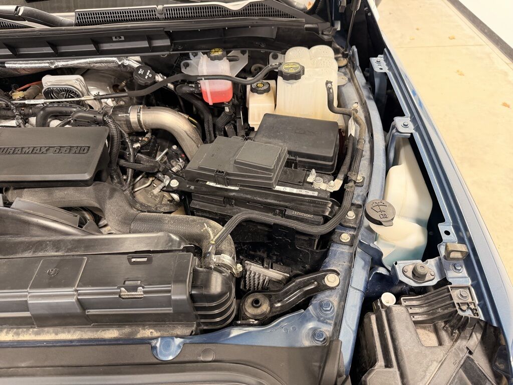 2024 GMC Sierra 2500HD 4x4 Crew Cab SLT Minocqua WI 2024 GMC Sierra 2500HD 4x4 Crew Cab SLT Minocqua WI