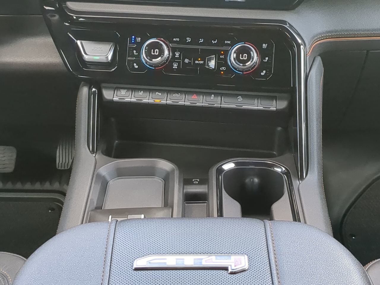 2024 GMC Sierra 2500HD AT4 Appleton WI
