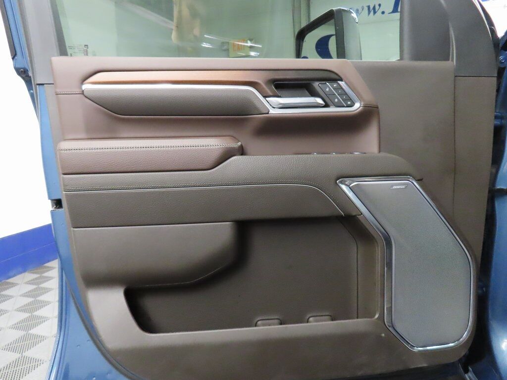 2024 GMC Sierra 3500HD 4x4 Crew Cab Denali SRW Fond du Lac WI 2024 GMC Sierra 3500HD 4x4 Crew Cab Denali SRW Fond du Lac WI