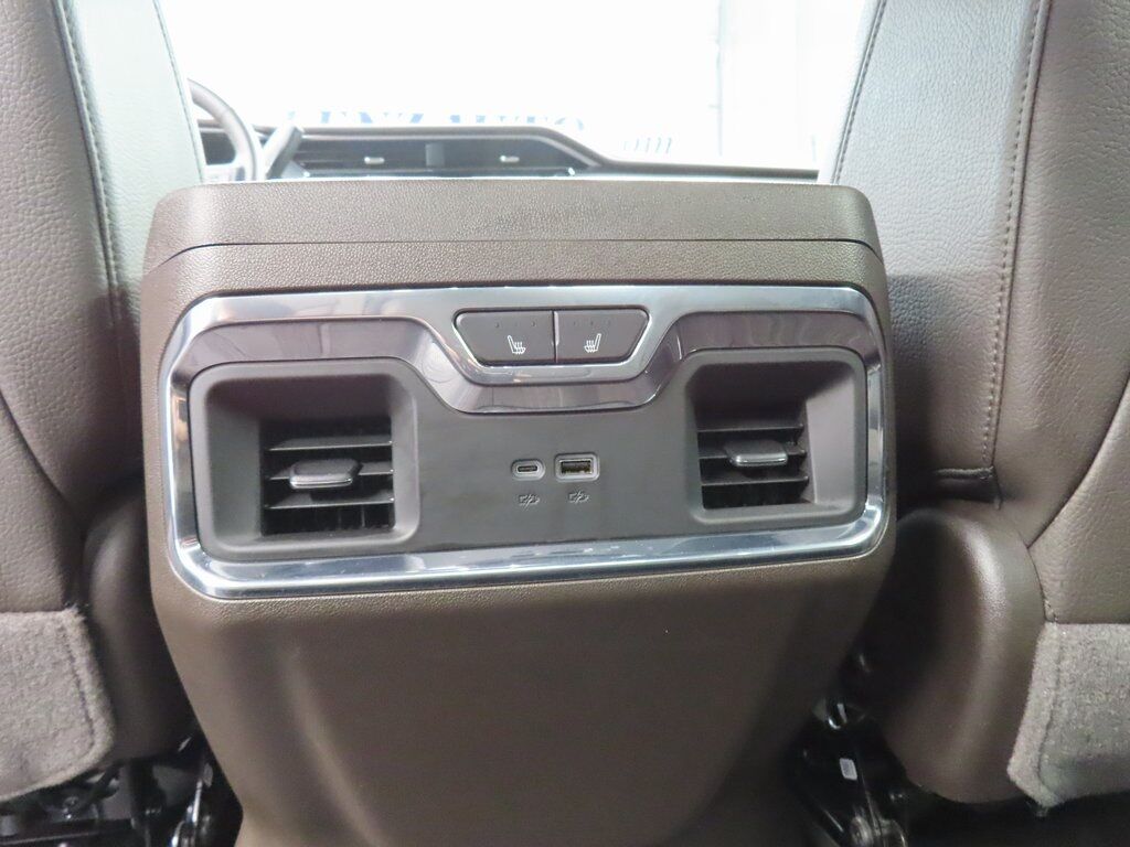 2024 GMC Sierra 3500HD 4x4 Crew Cab Denali SRW Fond du Lac WI 2024 GMC Sierra 3500HD 4x4 Crew Cab Denali SRW Fond du Lac WI