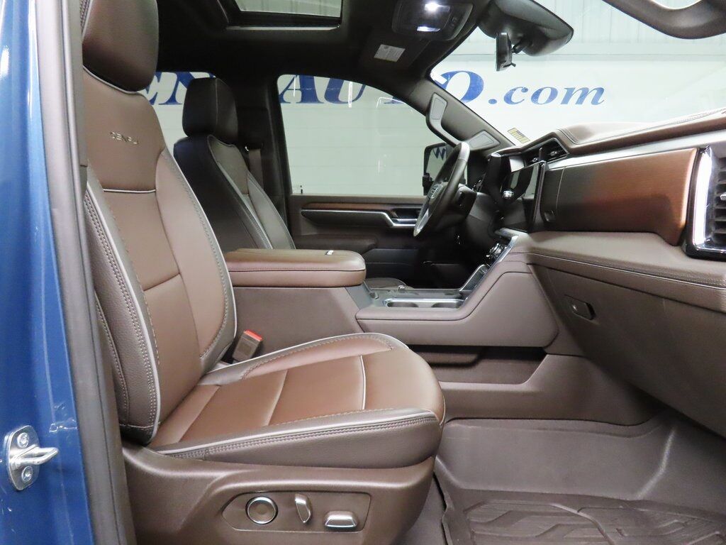 2024 GMC Sierra 3500HD 4x4 Crew Cab Denali SRW Fond du Lac WI 2024 GMC Sierra 3500HD 4x4 Crew Cab Denali SRW Fond du Lac WI