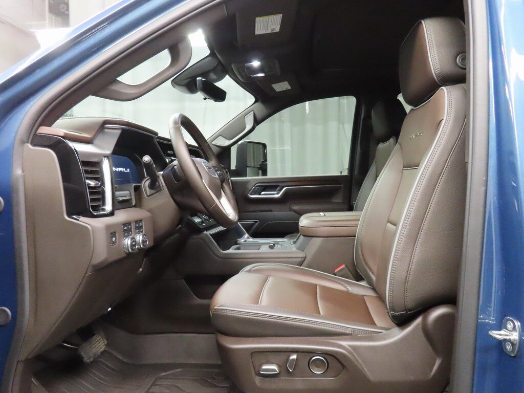 2024 GMC Sierra 3500HD 4x4 Crew Cab Denali SRW Fond du Lac WI 2024 GMC Sierra 3500HD 4x4 Crew Cab Denali SRW Fond du Lac WI