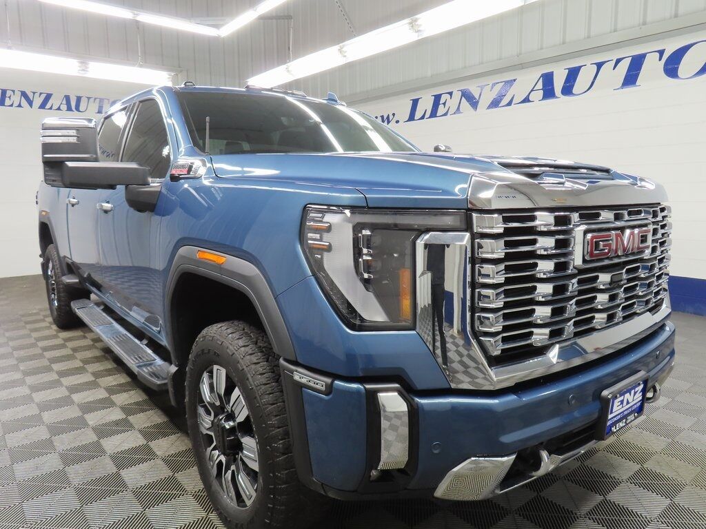 2024 GMC Sierra 3500HD 4x4 Crew Cab Denali SRW