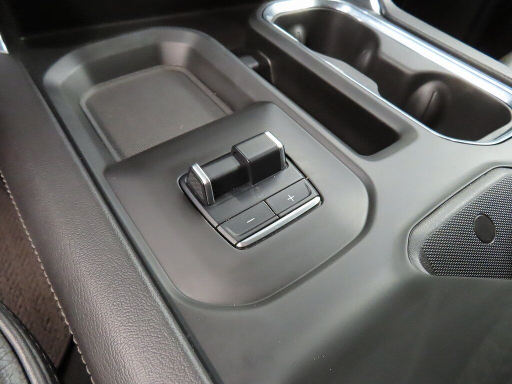 2024 GMC Sierra 3500HD 4x4 Crew Cab Denali SRW Fond du Lac WI 2024 GMC Sierra 3500HD 4x4 Crew Cab Denali SRW Fond du Lac WI