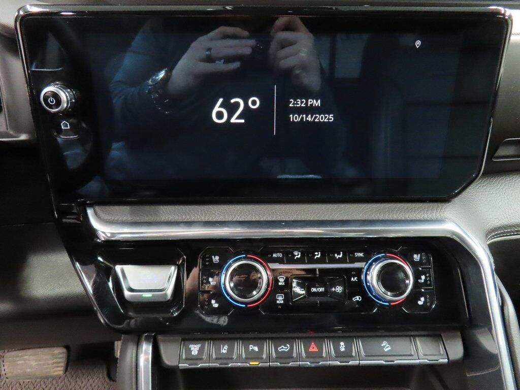 2024 GMC Sierra 3500HD 4x4 Crew Cab Denali SRW Fond du Lac WI 2024 GMC Sierra 3500HD 4x4 Crew Cab Denali SRW Fond du Lac WI