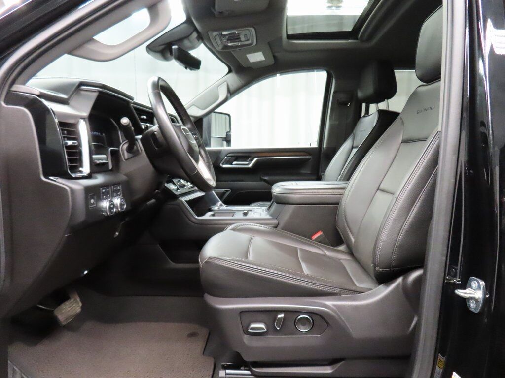 2024 GMC Sierra 3500HD 4x4 Crew Cab Denali SRW Fond du Lac WI 2024 GMC Sierra 3500HD 4x4 Crew Cab Denali SRW Fond du Lac WI