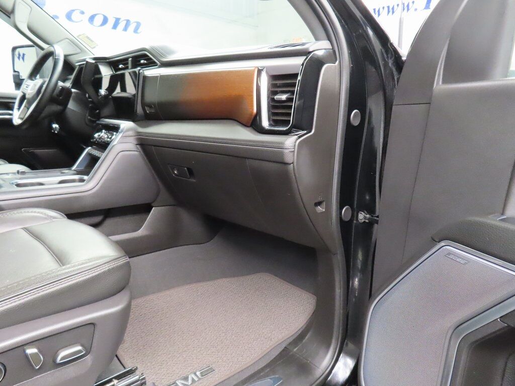 2024 GMC Sierra 3500HD 4x4 Crew Cab Denali SRW Fond du Lac WI 2024 GMC Sierra 3500HD 4x4 Crew Cab Denali SRW Fond du Lac WI