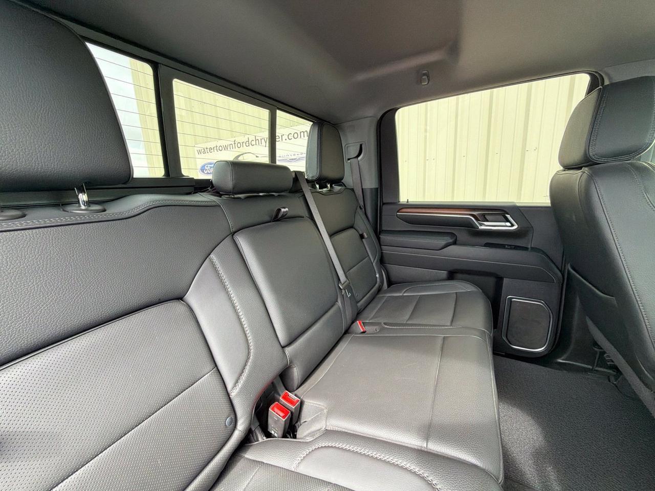 2024 GMC Sierra 3500HD Denali Watertown SD 2024 GMC Sierra 3500HD Denali Watertown SD