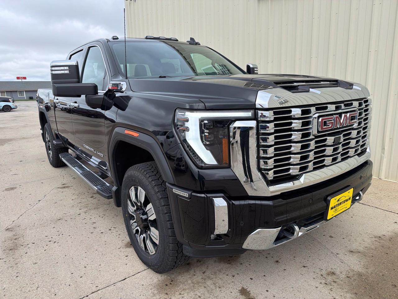2024 GMC Sierra 3500HD Denali Watertown SD 2024 GMC Sierra 3500HD Denali Watertown SD