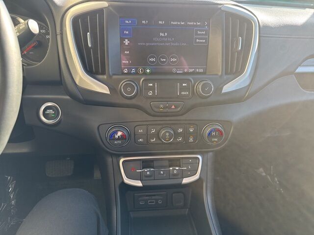 2024 GMC Terrain SLT Watertown SD 2024 GMC Terrain SLT Watertown SD