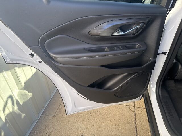 2024 GMC Terrain SLT Watertown SD 2024 GMC Terrain SLT Watertown SD