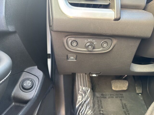 2024 GMC Terrain SLT Watertown SD 2024 GMC Terrain SLT Watertown SD