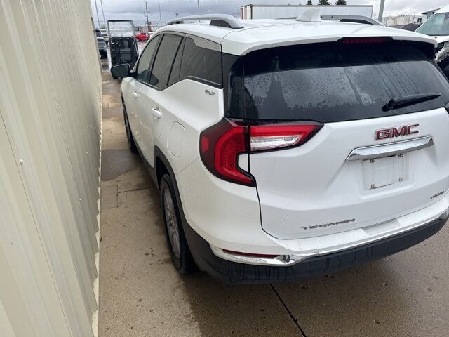 2024 GMC Terrain SLT Watertown SD 2024 GMC Terrain SLT Watertown SD
